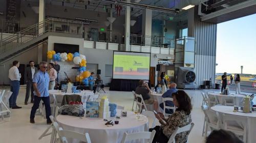 PXL 20230917 004128597